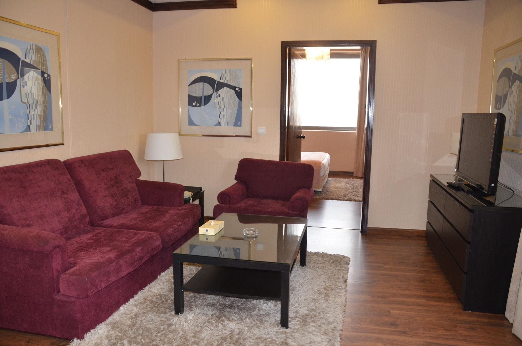 Al Hayatt Hotel