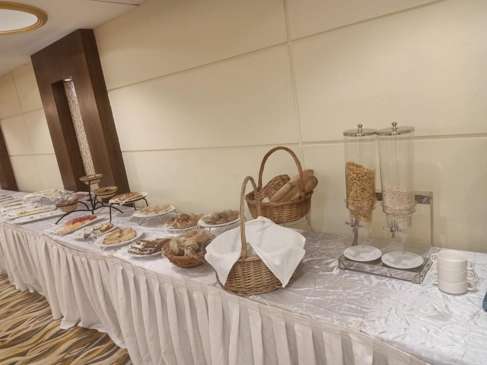 Hotel Al Hayatt